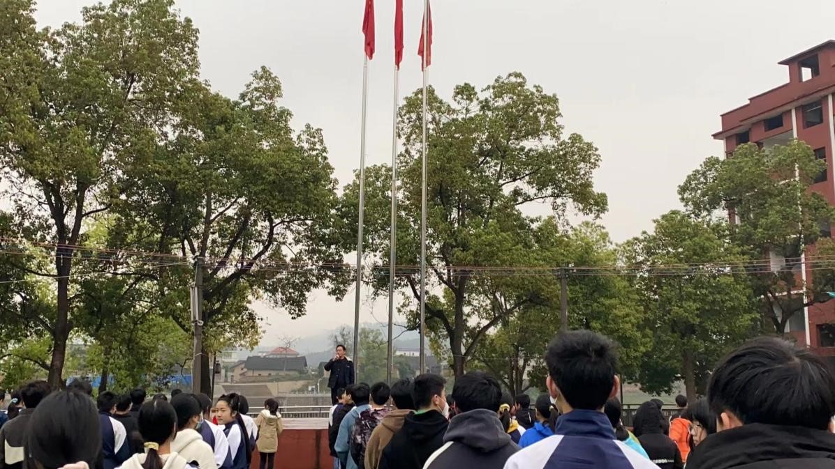 金稱市鎮(zhèn)中學(xué)3月學(xué)雷鋒月活動綜述