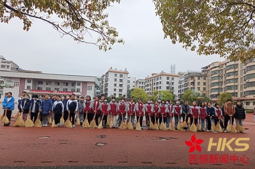 邵東市城區(qū)第三初級(jí)中學(xué)舉行“學(xué)雷鋒”系列活動(dòng)