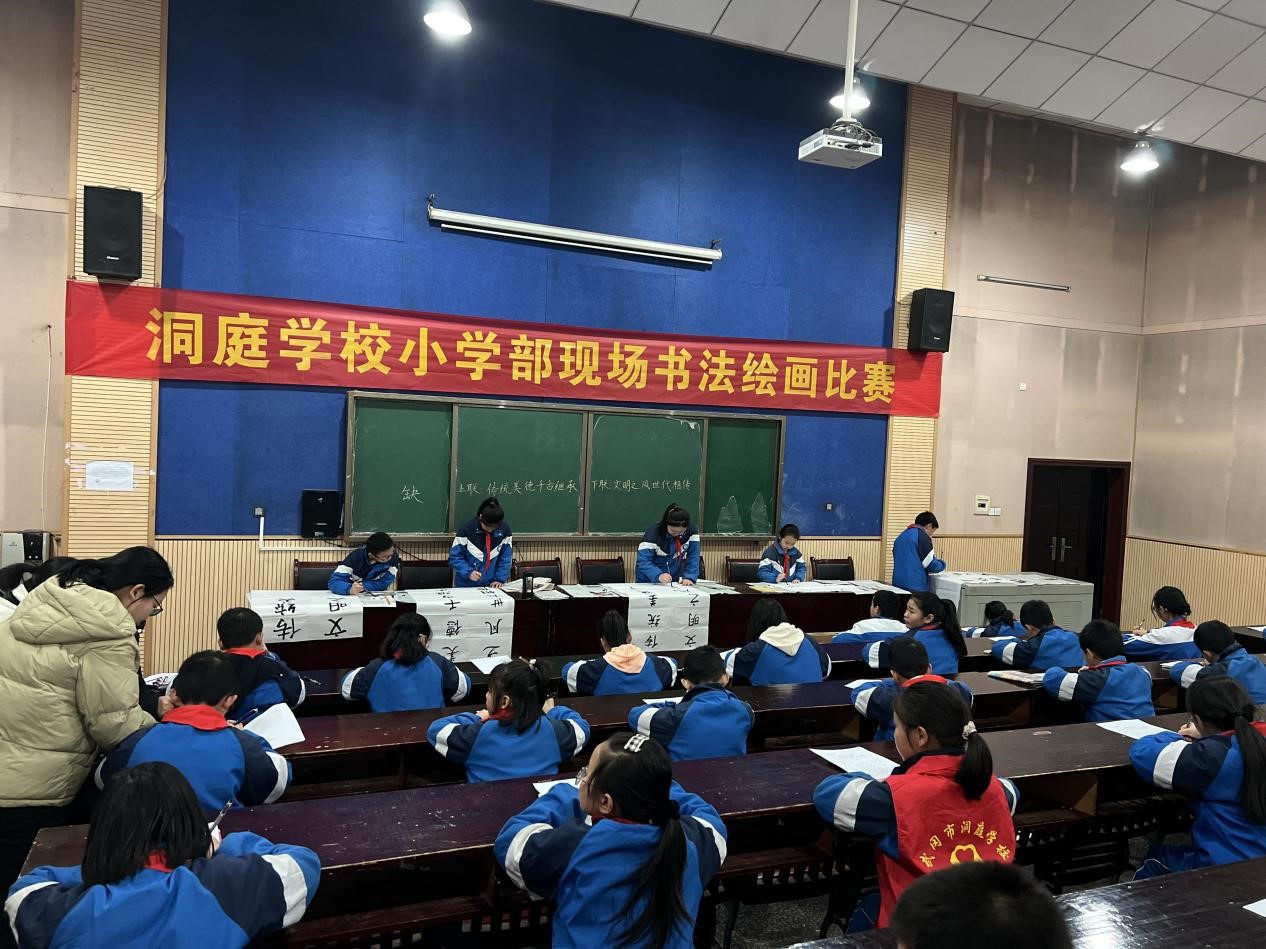 筆墨書香展魅力 文化自信沁心田