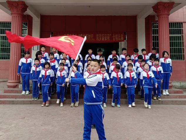 “唱響新時代,筑夢新征程”