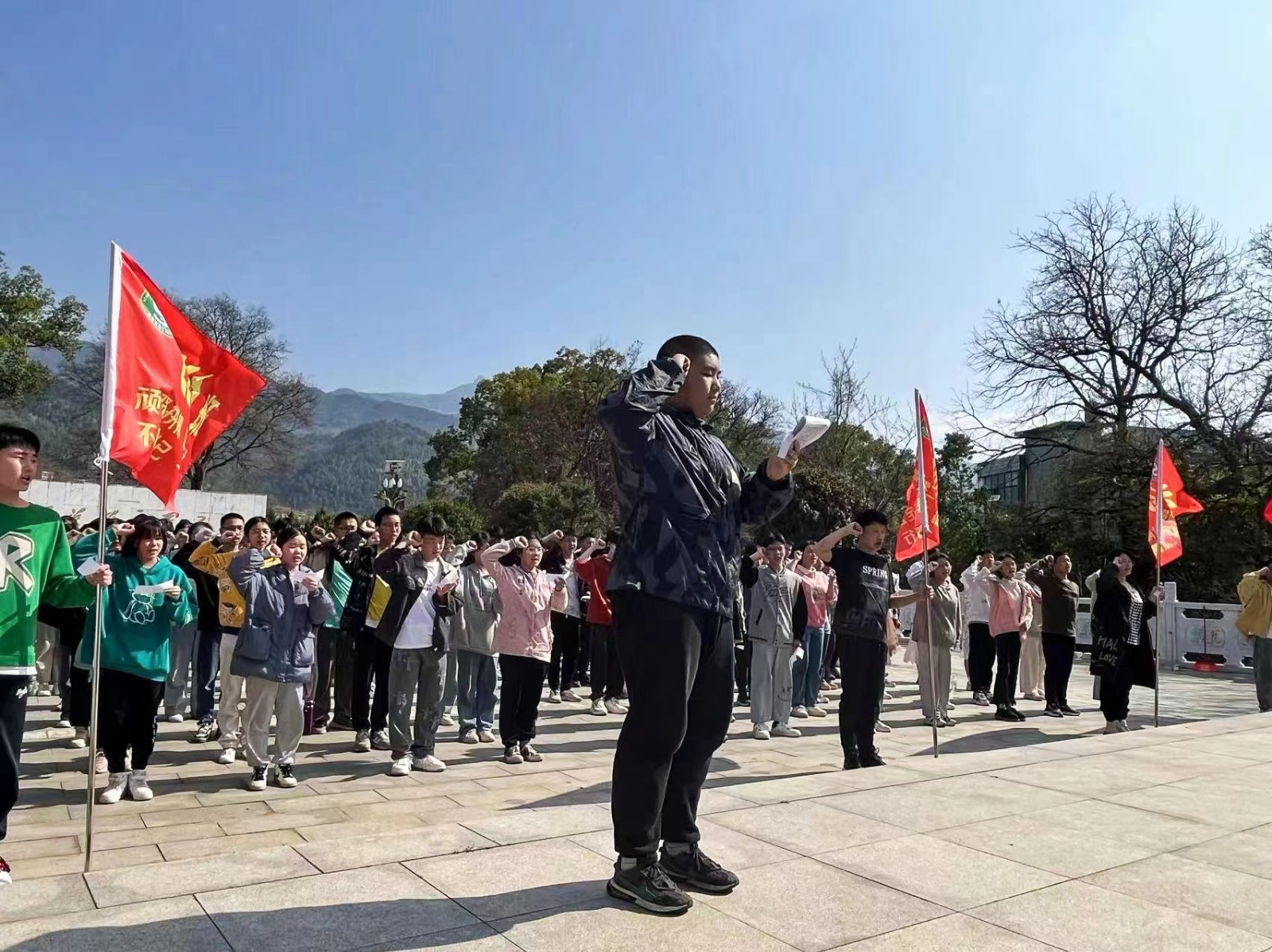 傳承英烈精神 銘記英烈事跡