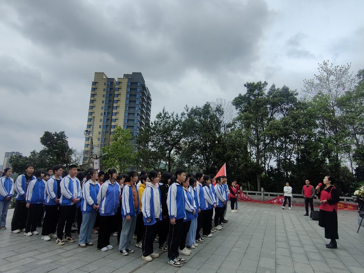 邵陽縣夢之航委員工作室開展“緬懷革命先烈，追尋紅色記憶”主題實踐活動