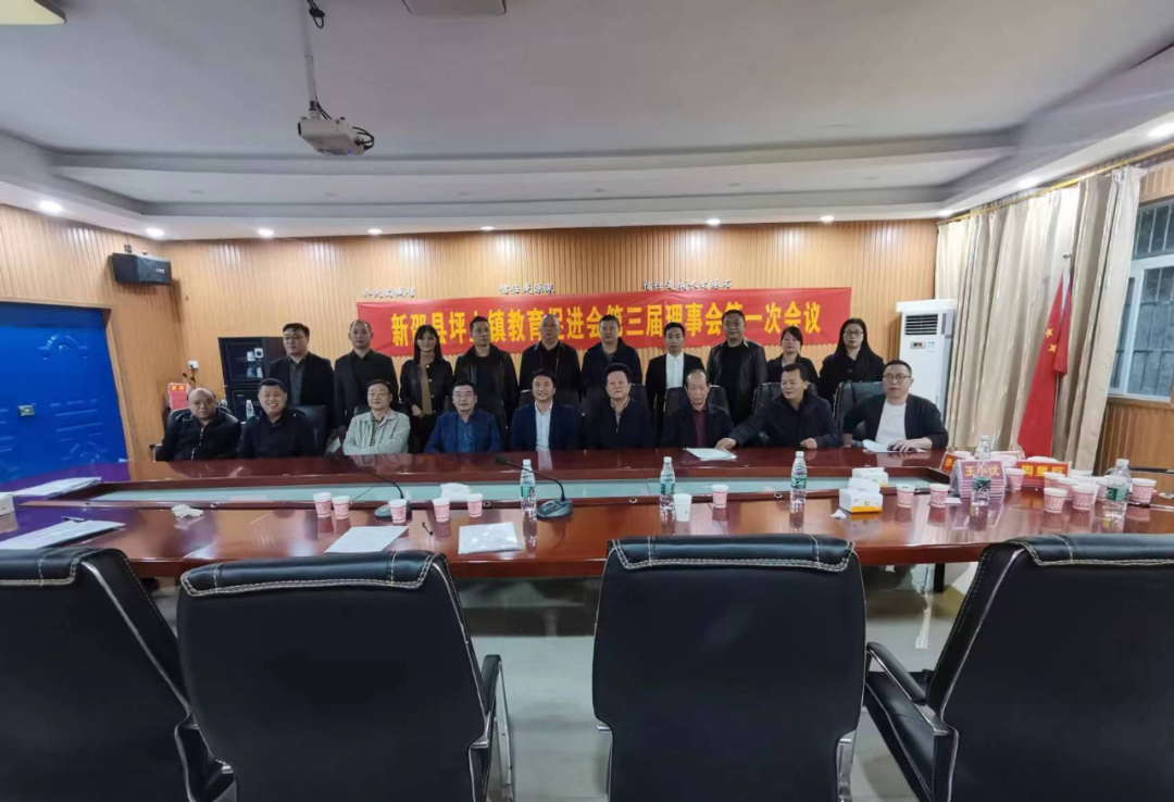 大愛(ài)無(wú)疆執(zhí)迷公益澤被千秋