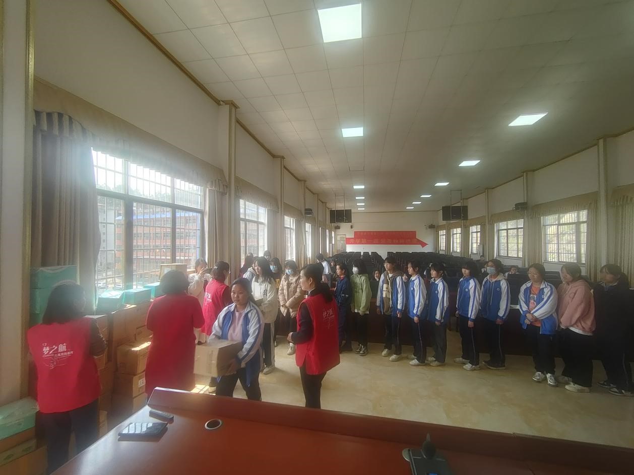 愛心護蕾，護航成長