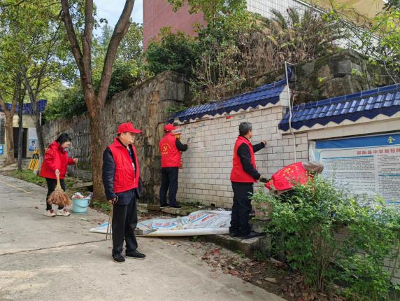 邵陽縣蔡橋鄉(xiāng)中學(xué)黨支部開展環(huán)境衛(wèi)生清掃活動 　　　　　　　