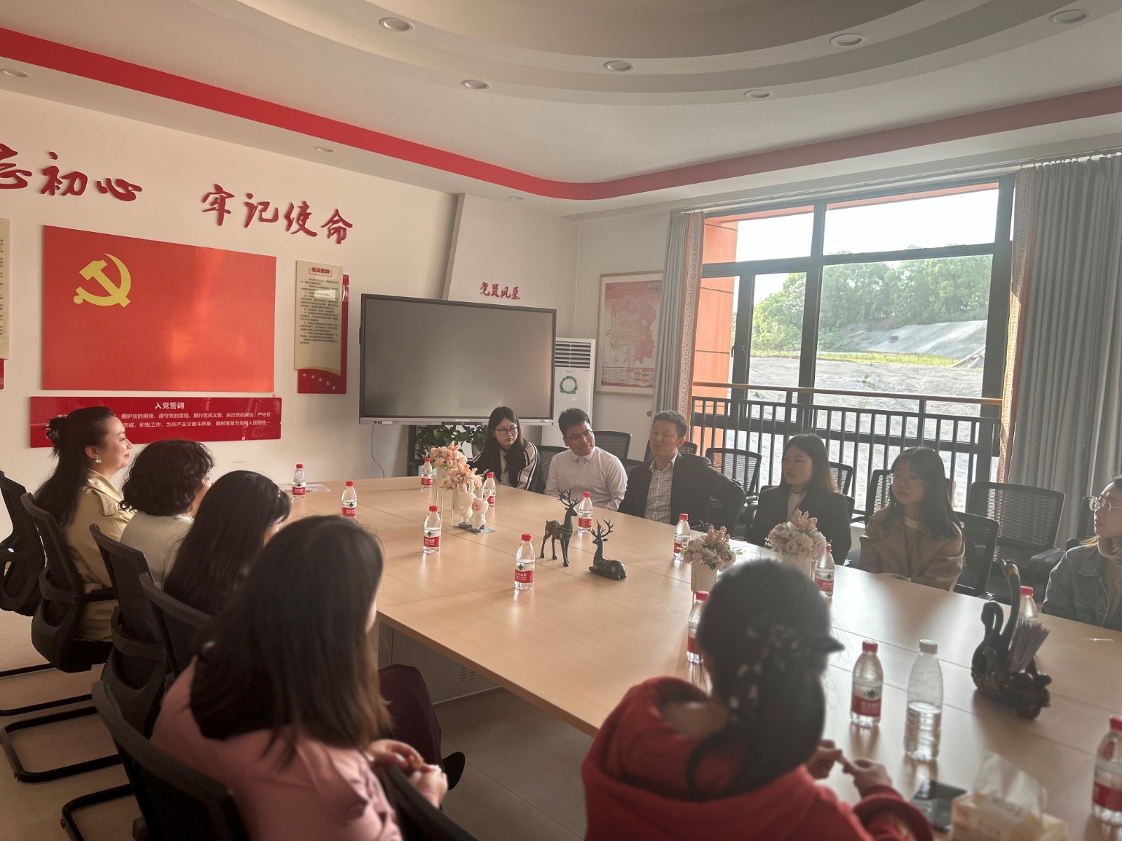 觀摩學(xué)習(xí)促發(fā)展，交流借鑒助提升