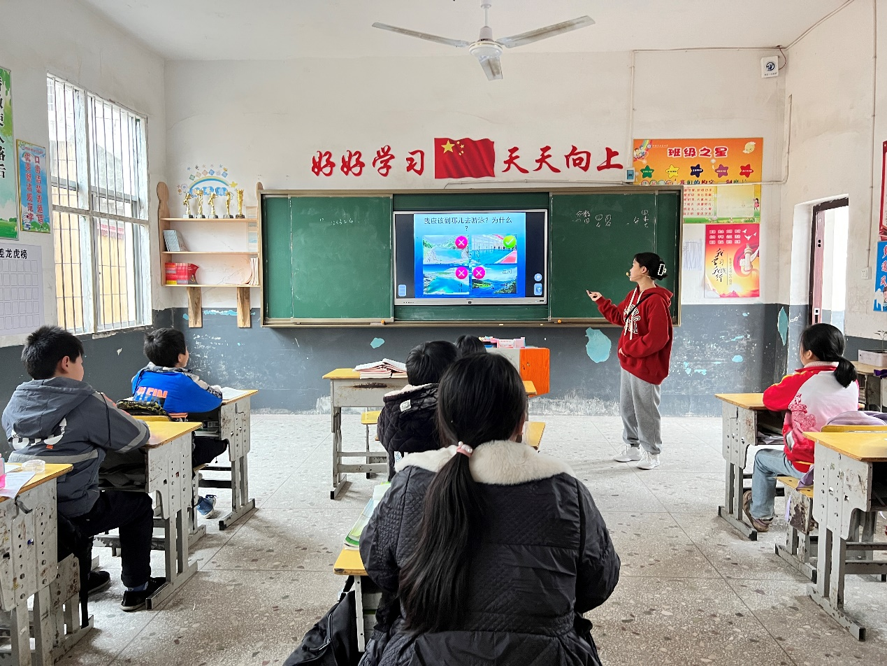 “家校攜手，共防溺水”