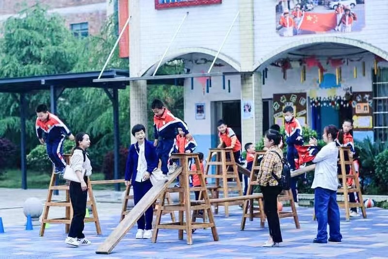 回龍寺鎮(zhèn)中心學(xué)校幼小銜接交流研討會(huì)暨2023年學(xué)前教育宣傳月啟動(dòng)儀式