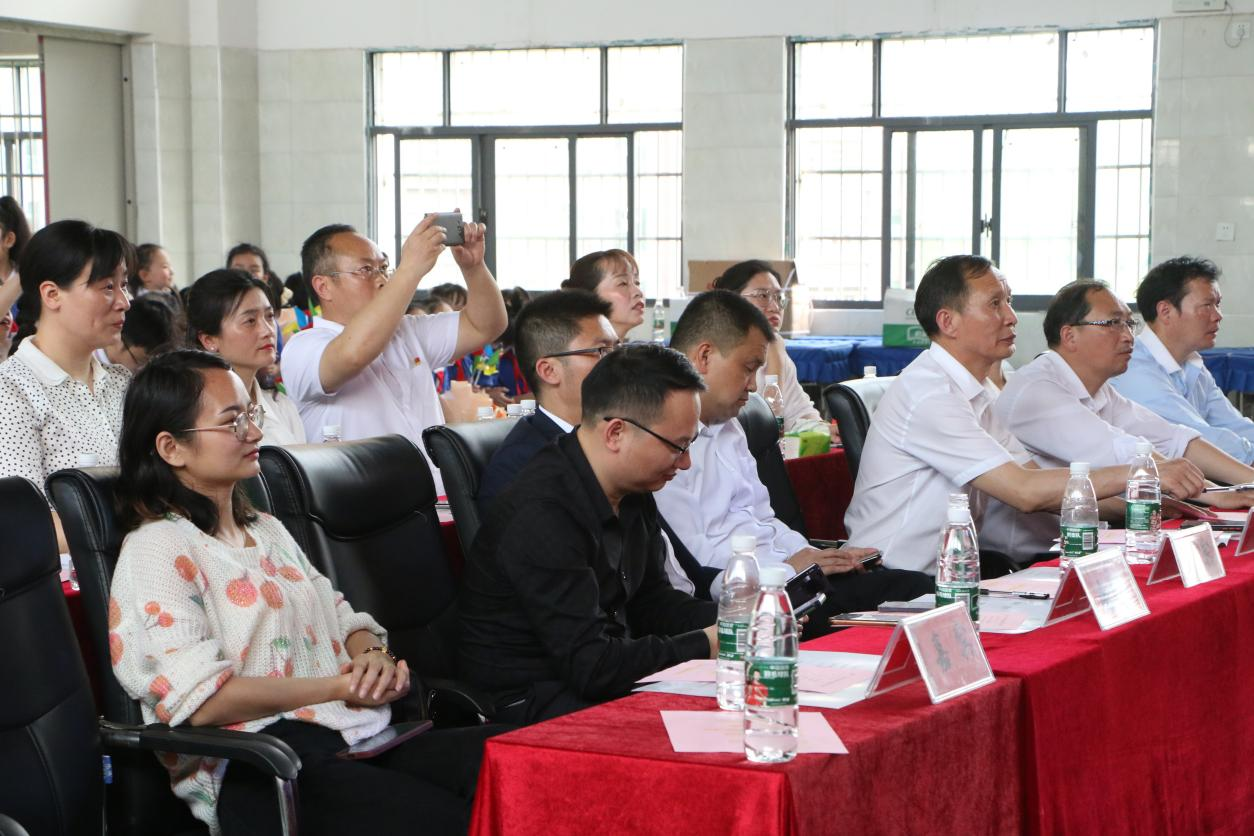 誦讀經(jīng)典文學(xué) 感受語(yǔ)言之美