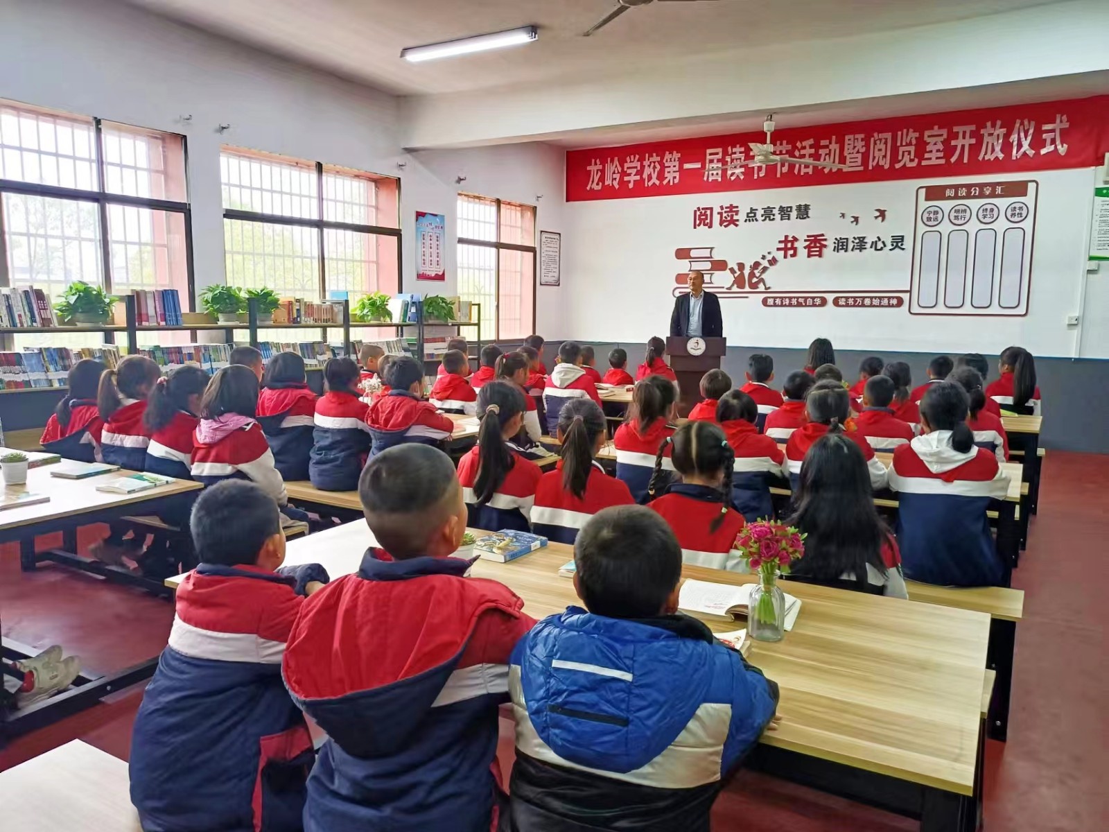 書香龍嶺，小閱覽室承載 “大夢(mèng)想”