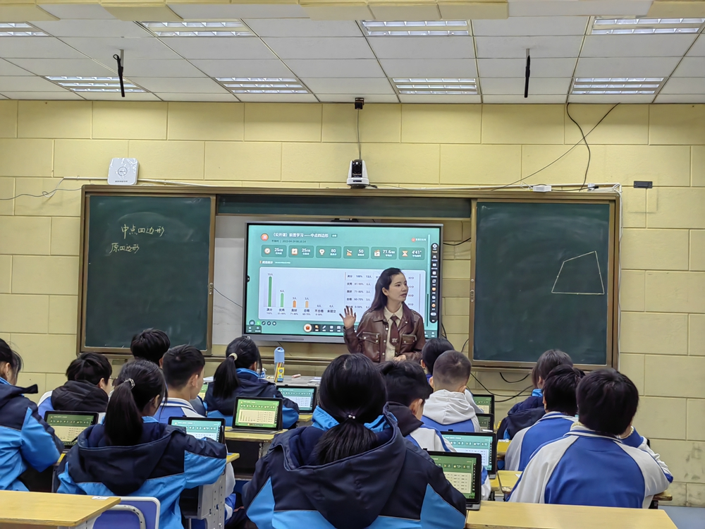 黨旗引領(lǐng)城鄉(xiāng)結(jié)對(duì) 縮小城鄉(xiāng)教育差距