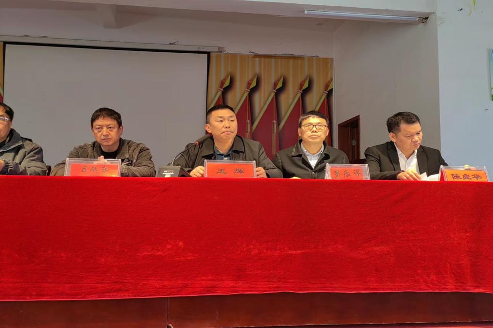 十五載桑梓情 助力家鄉(xiāng)教育