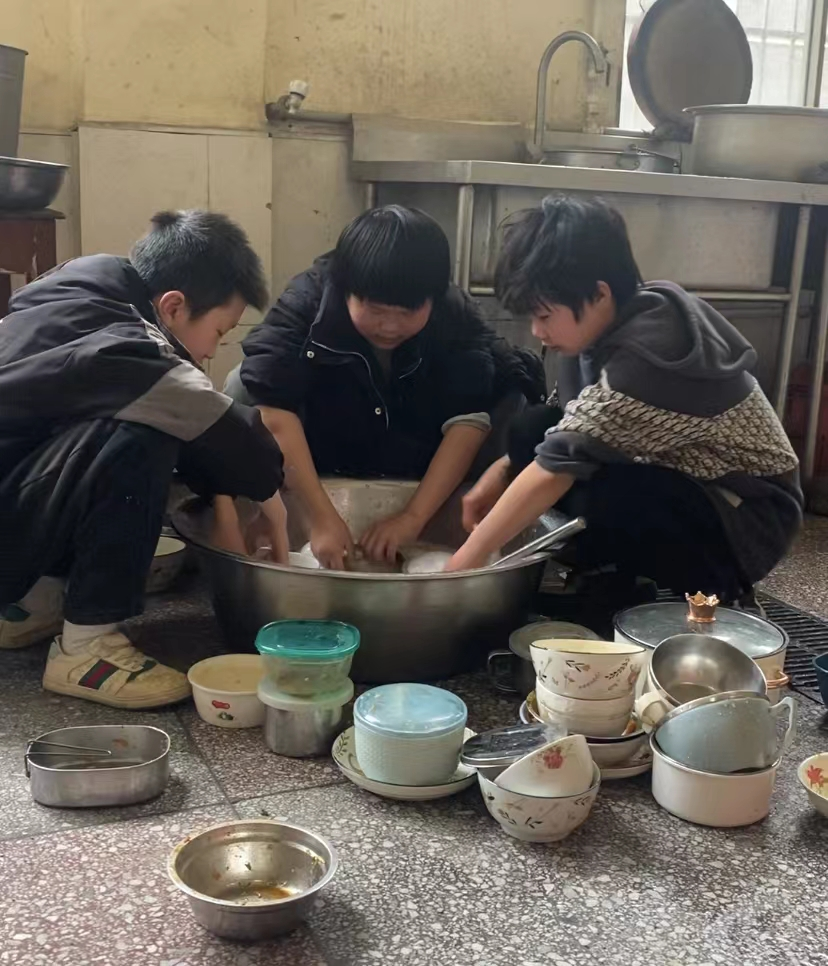 勞動(dòng)創(chuàng)造美好 雙手“烹飪”快樂(lè)