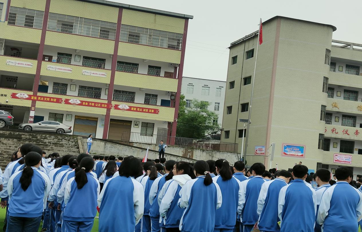 珍愛生命防溺水，筑牢防線護(hù)成長