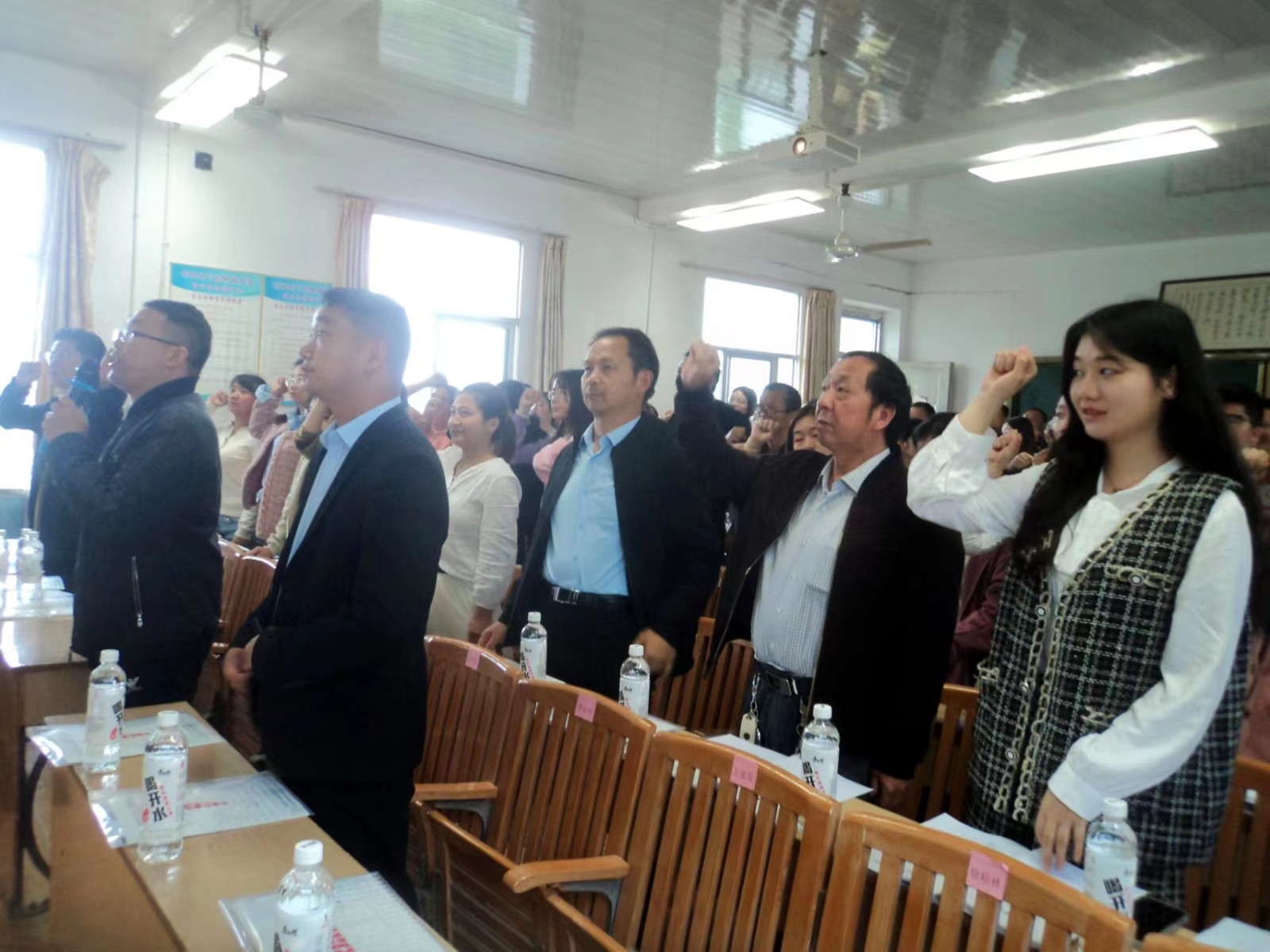 下花橋鎮(zhèn)中心學(xué)校校本研修唱響三重奏