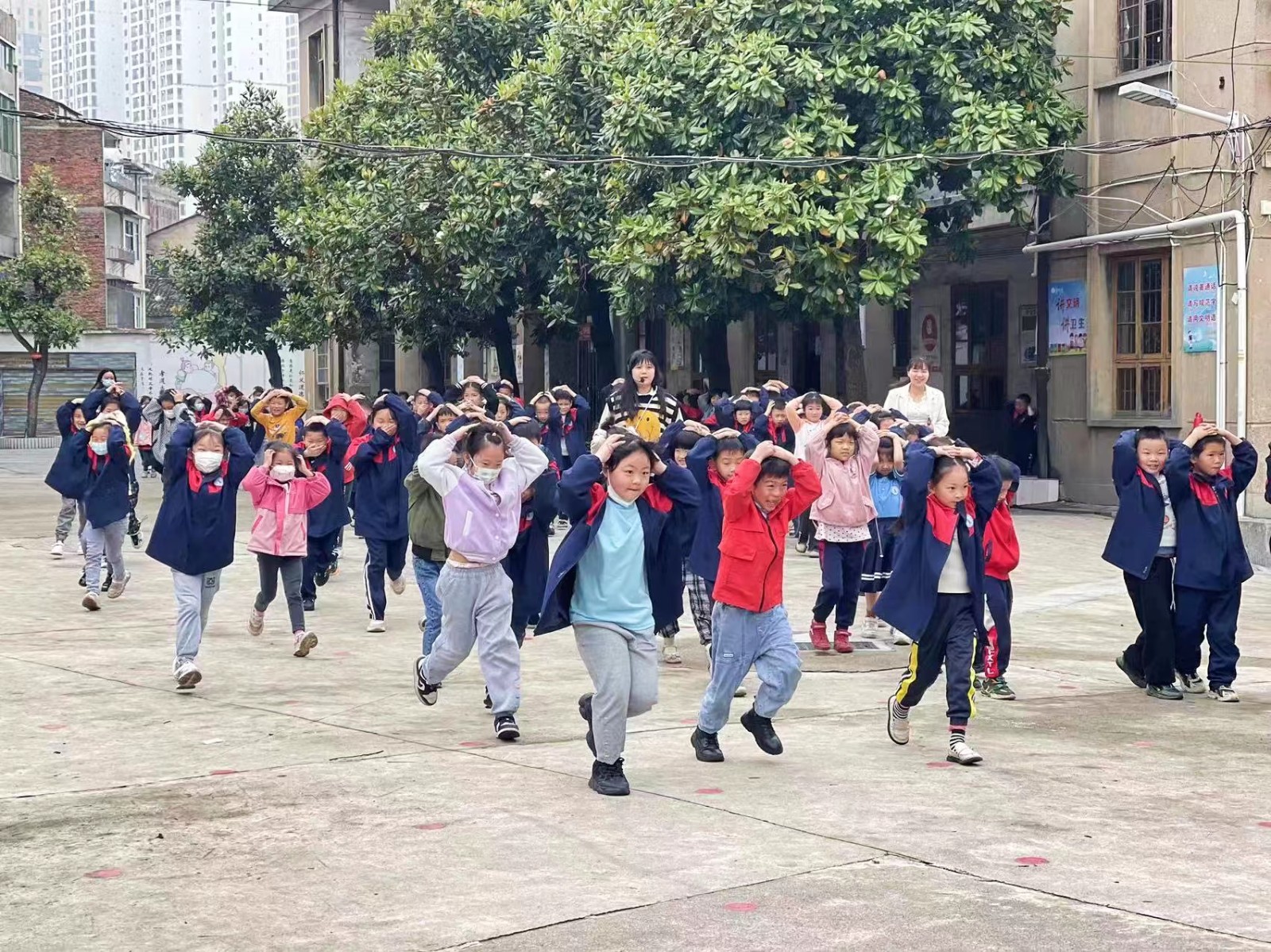 開展防災減災日應急演練