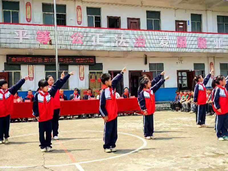 走進(jìn)邵陽(yáng)河伯 助力學(xué)生成長(zhǎng)