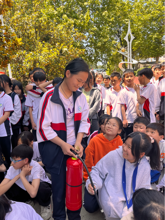 開(kāi)展消防演練及培訓(xùn)簡(jiǎn)報(bào)