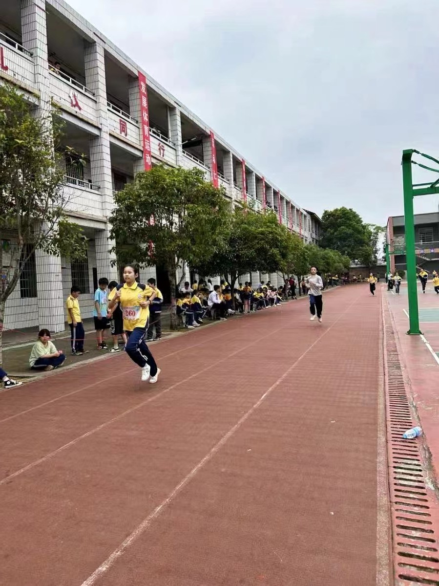 “我運(yùn)動(dòng)，我健康，我快樂(lè)”