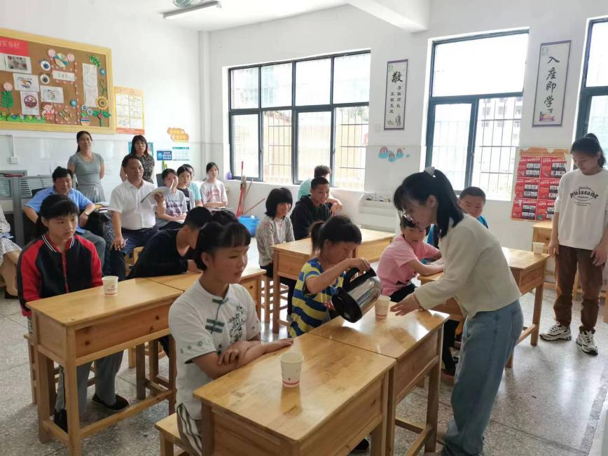 實(shí)習(xí)助成長(zhǎng)，課堂展風(fēng)采