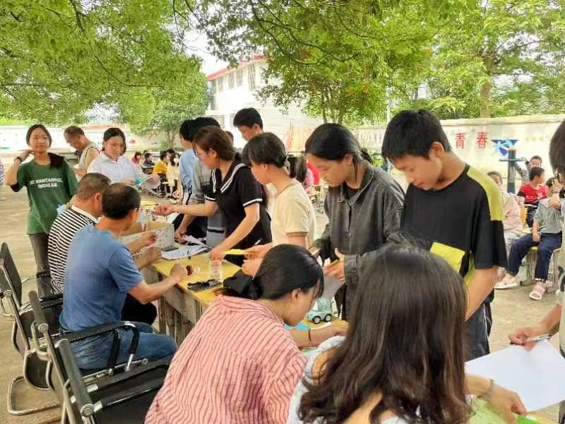 品味傳統(tǒng)文化魅力，探尋古典詩詞之美