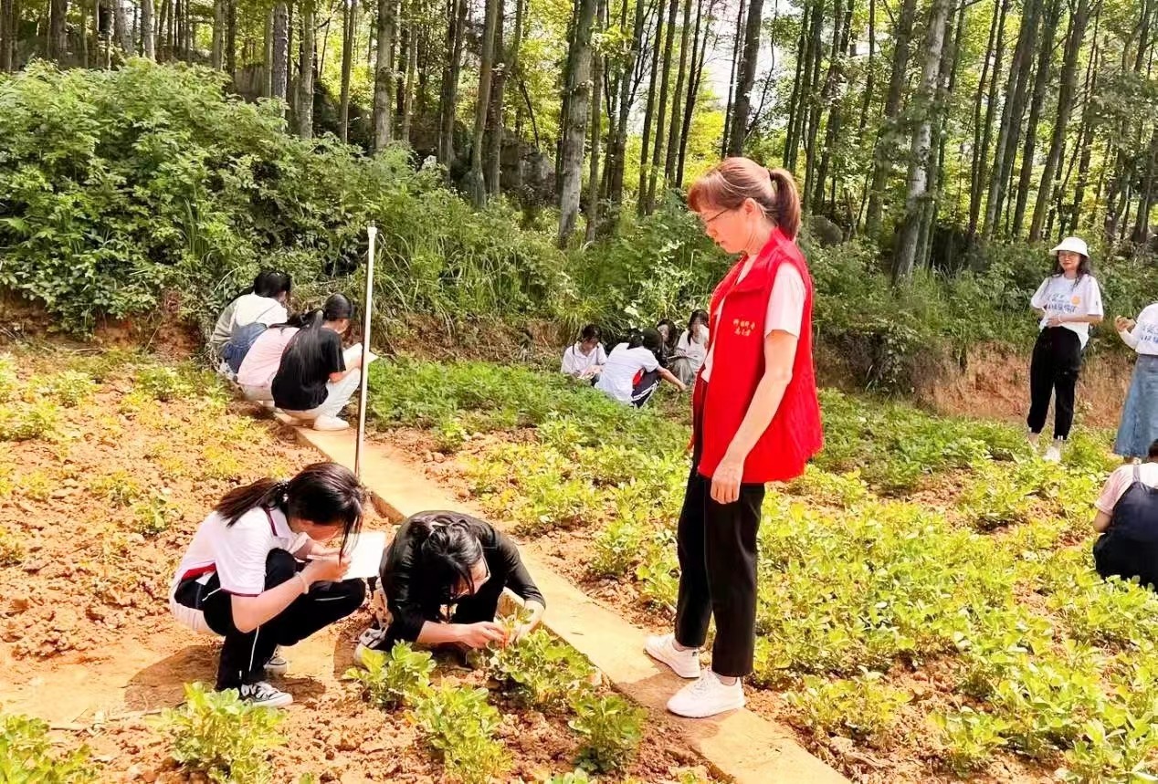 科技活動(dòng)周暨全國(guó)科技工作者日活動(dòng)啟動(dòng)儀式