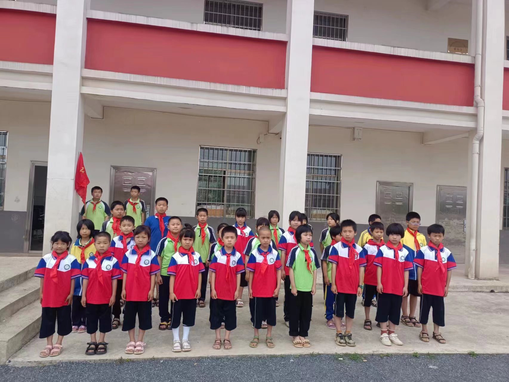 “童心向黨  喜迎六一”