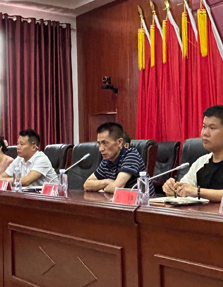 “聚焦課堂 提高師生信息素養(yǎng)”