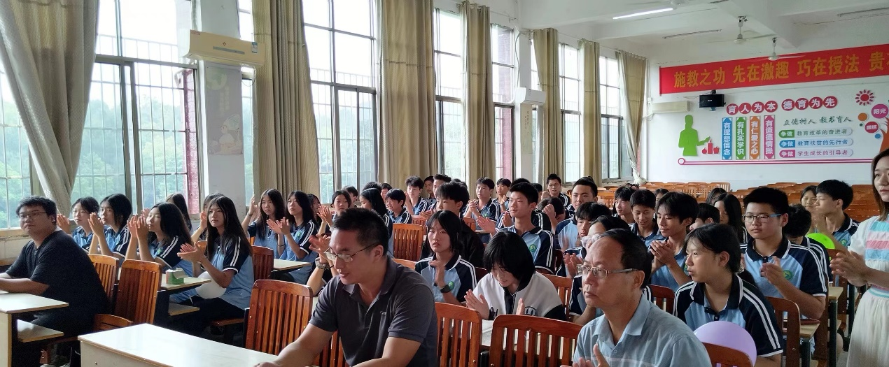 回首 收獲 感恩 起航