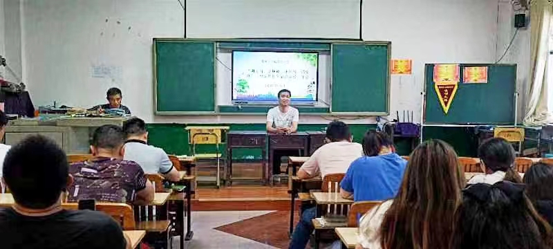 讓“清廉”之花開滿校園