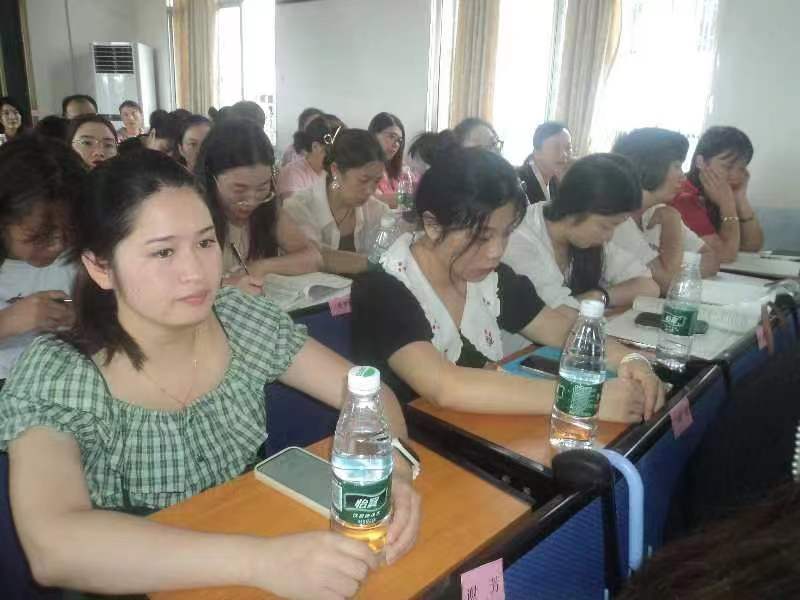 培訓(xùn)賦能        交流“雙減”