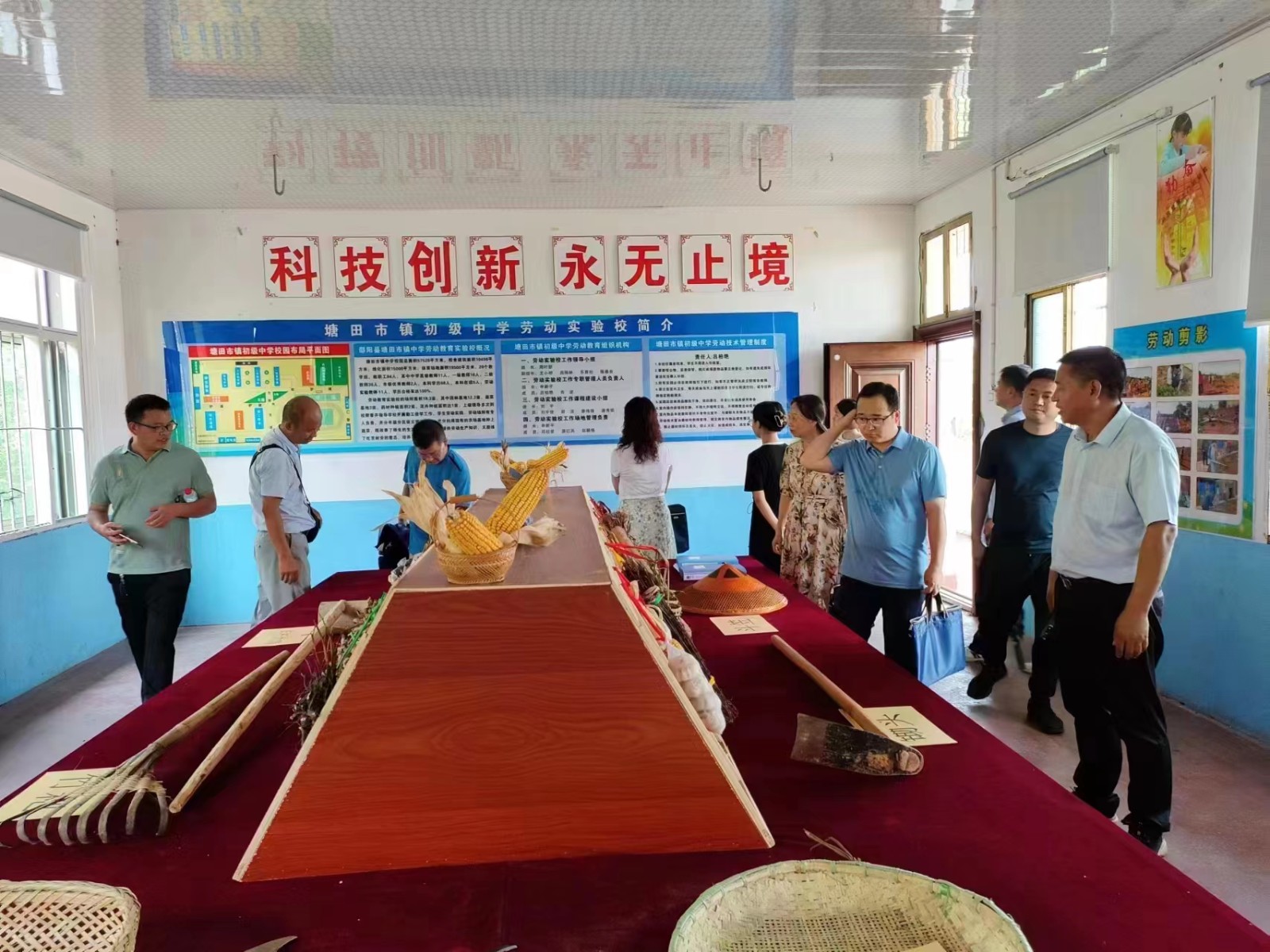 塘田市鎮(zhèn)中學(xué)申報(bào)湖南省勞動(dòng)教育實(shí)驗(yàn)校項(xiàng)目 接受市縣實(shí)地考察