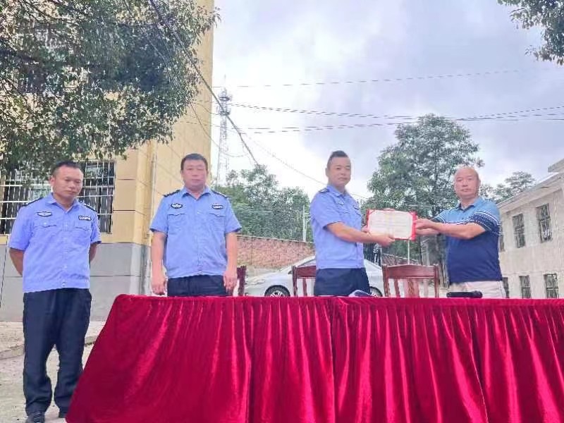 法治進校園  同心護未來