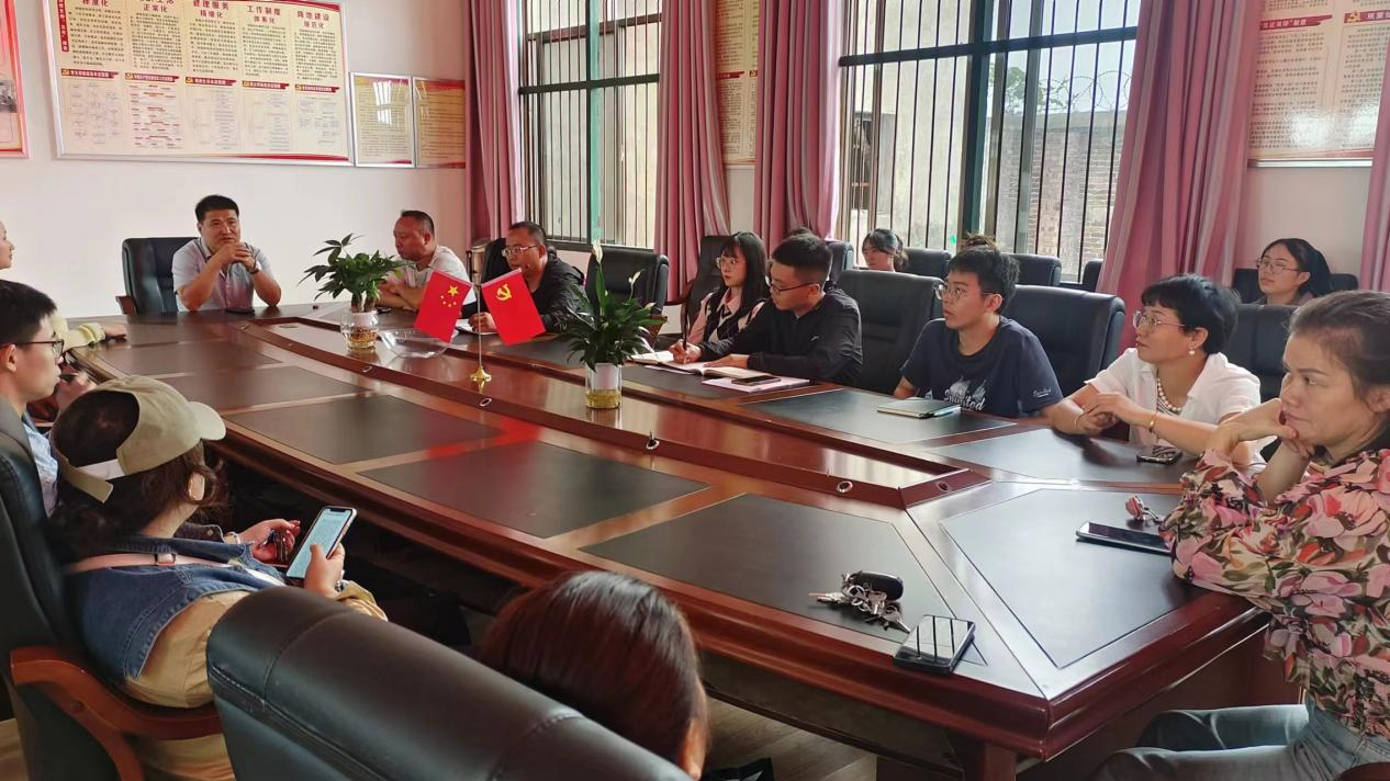 白沙中學開展班主任工作經(jīng)驗交流會