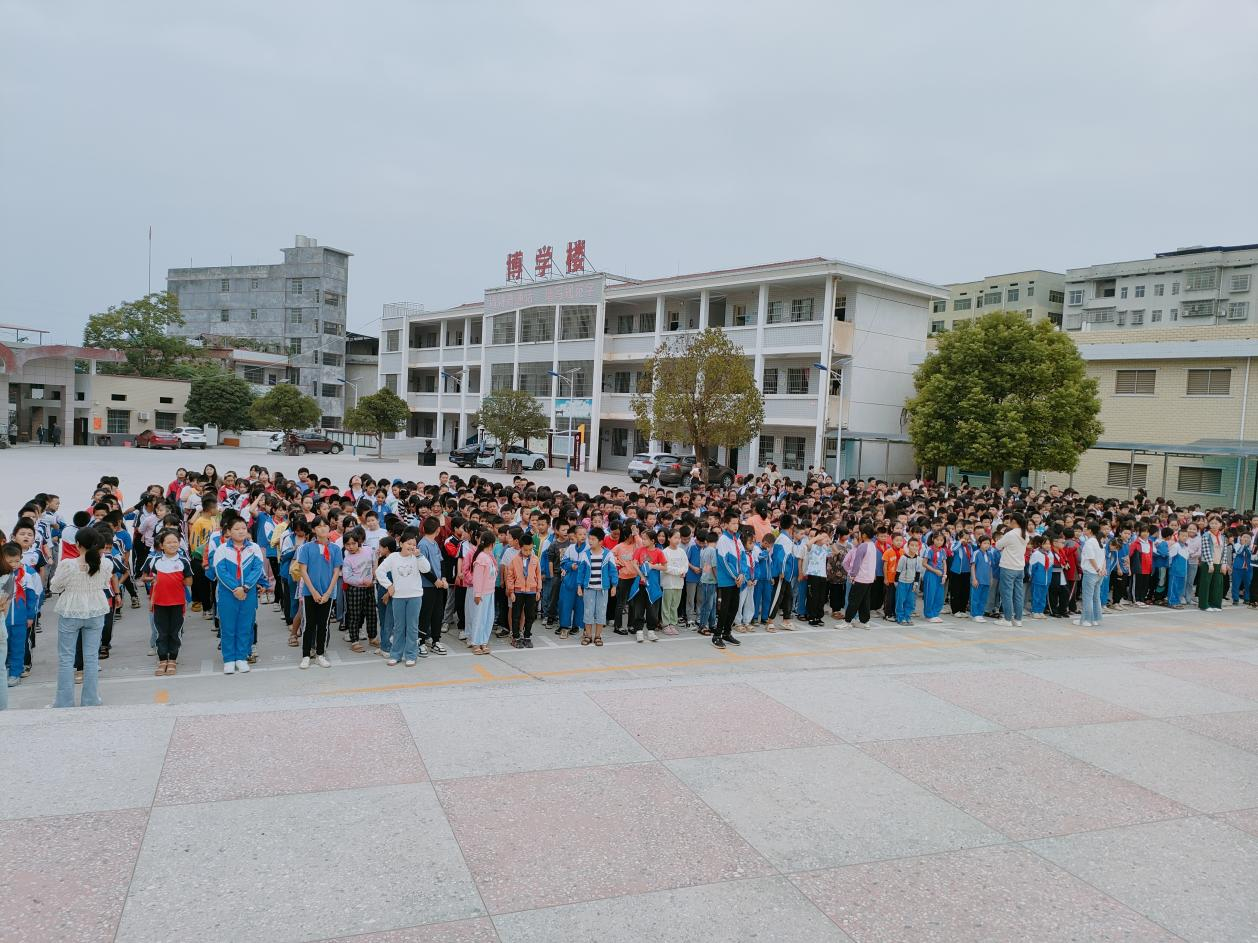 法護(hù)未來  童心同行