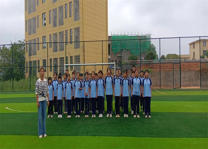 塘渡口鎮(zhèn)玉田初級(jí)中學(xué)開展 新進(jìn)教師見面課