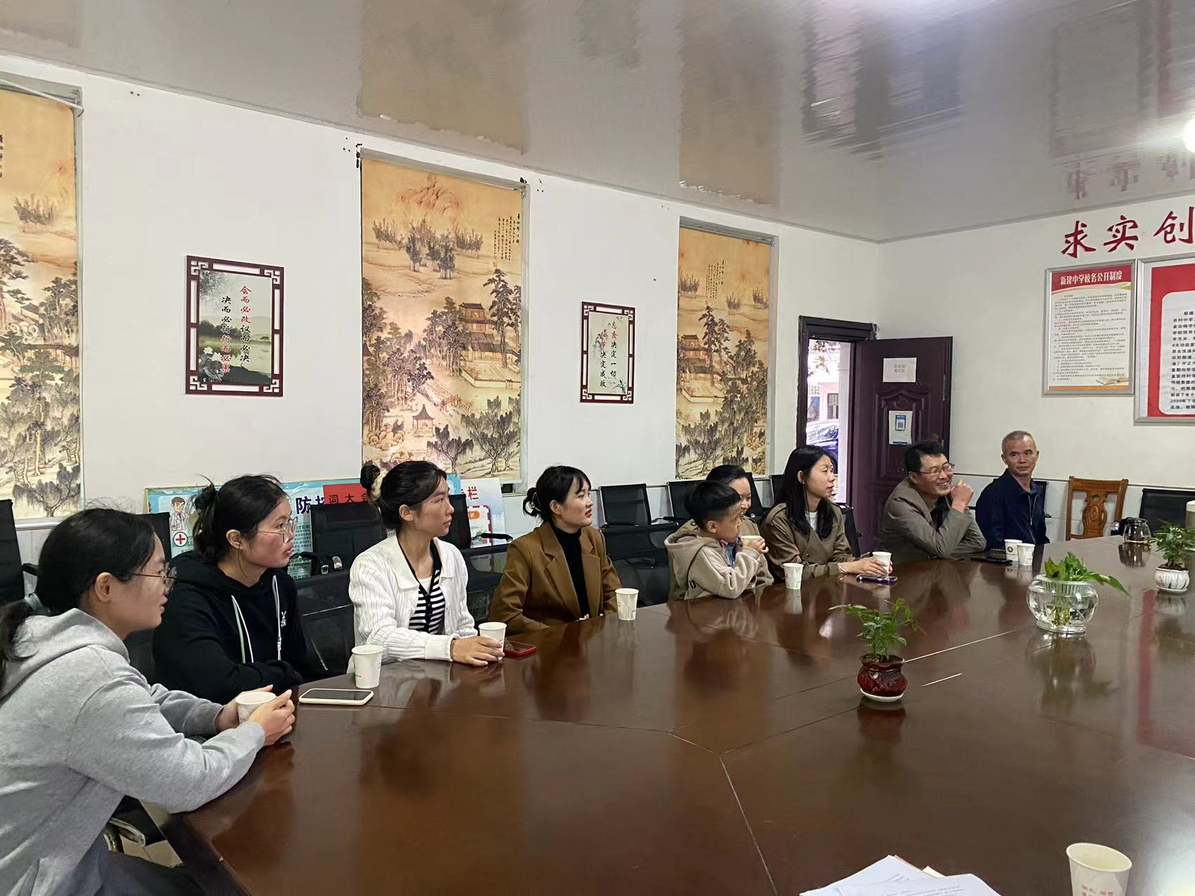 攜手合作共發(fā)展 校際交流促提升