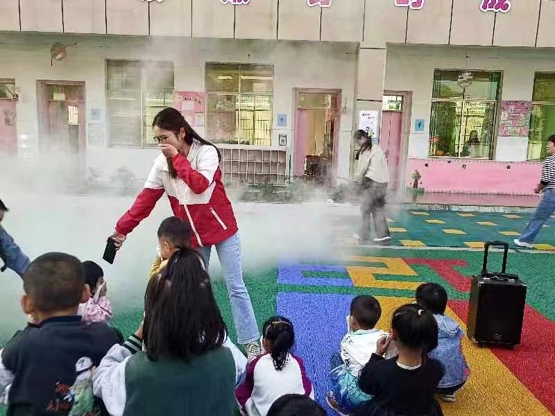 消防“零”距離 安全伴“童”行