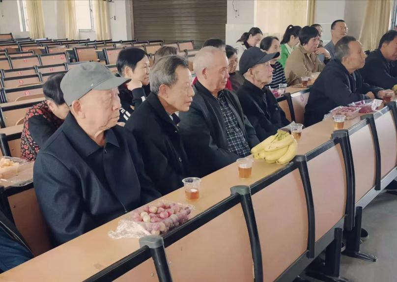 九九重陽節(jié) 濃濃敬老情