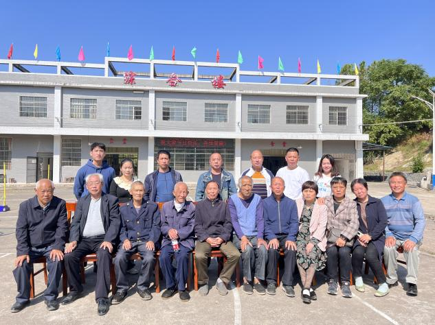 重陽敬老  情暖金秋