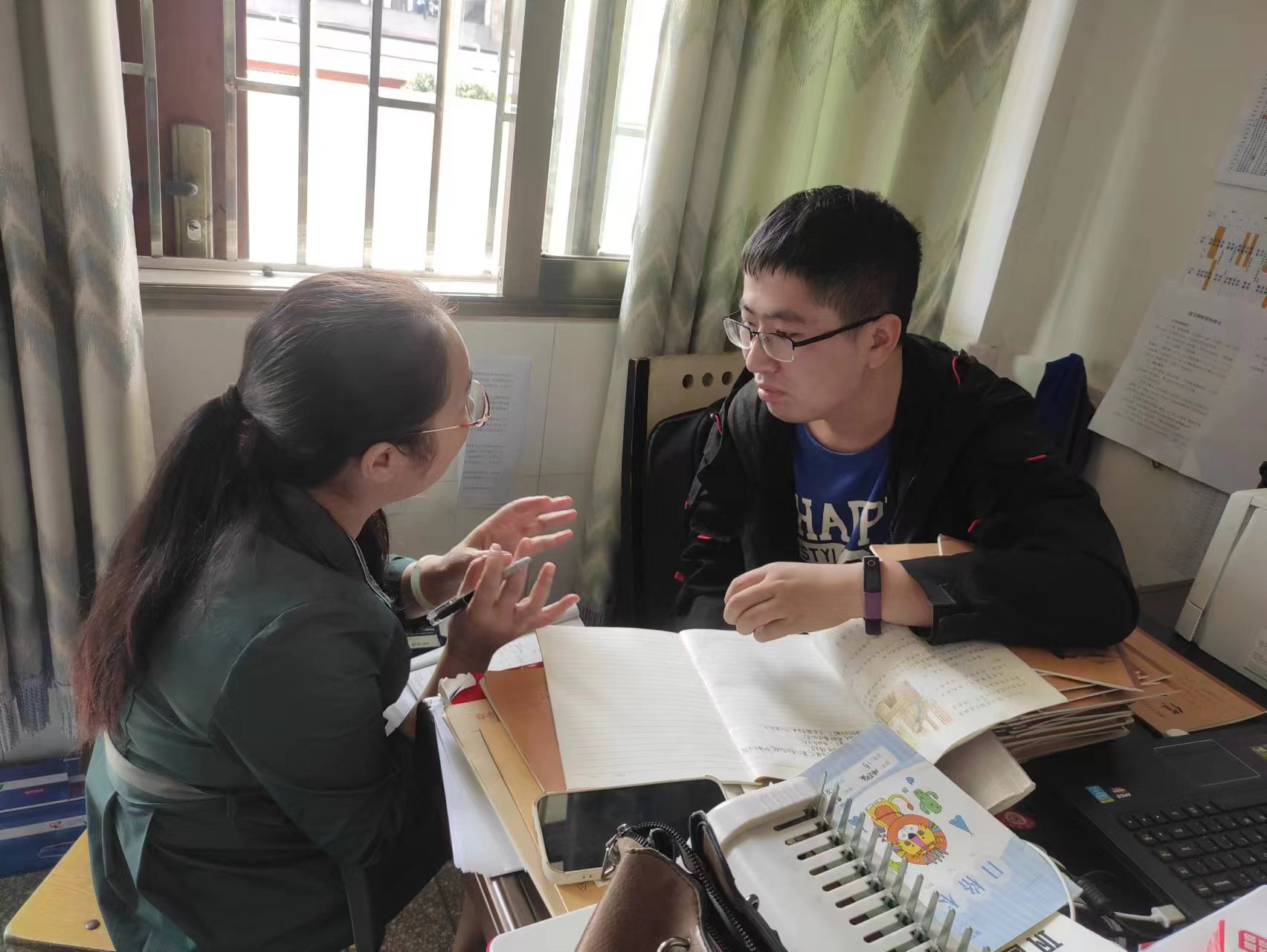 北塔區(qū)教育局：下沉一線聽(tīng)評(píng)課  耐心指導(dǎo)促提升