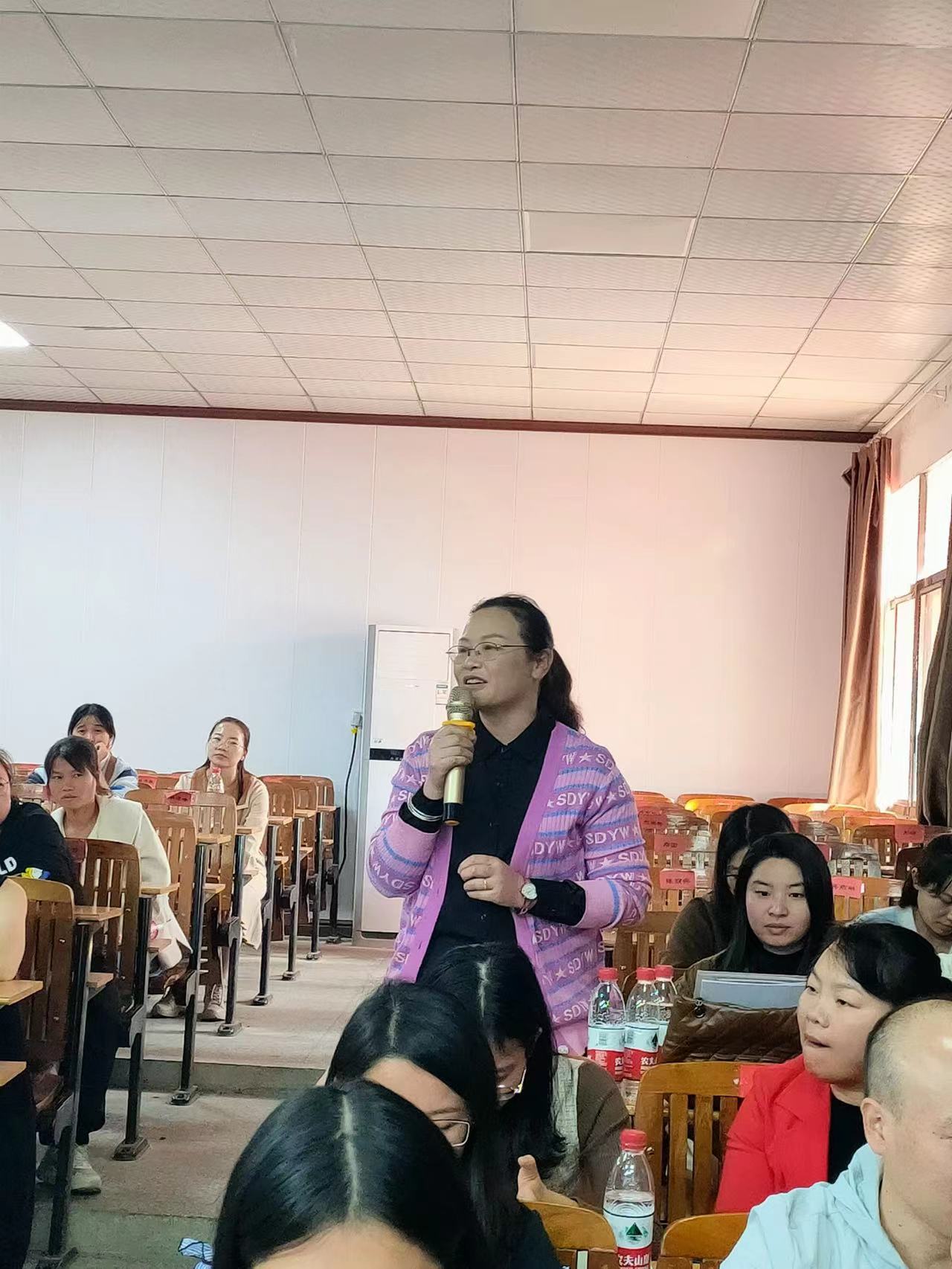 把握新課標(biāo)，共建新課堂