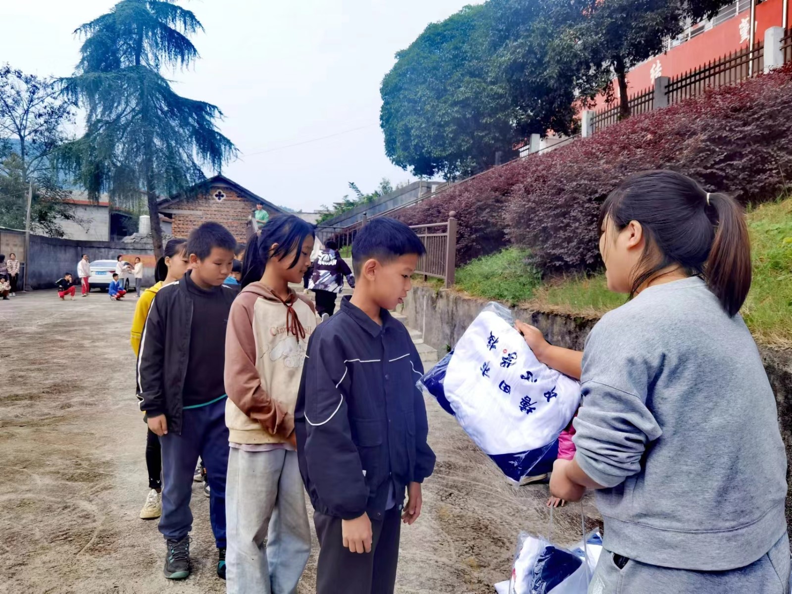 “ 衣”愛之名,愛筑三青