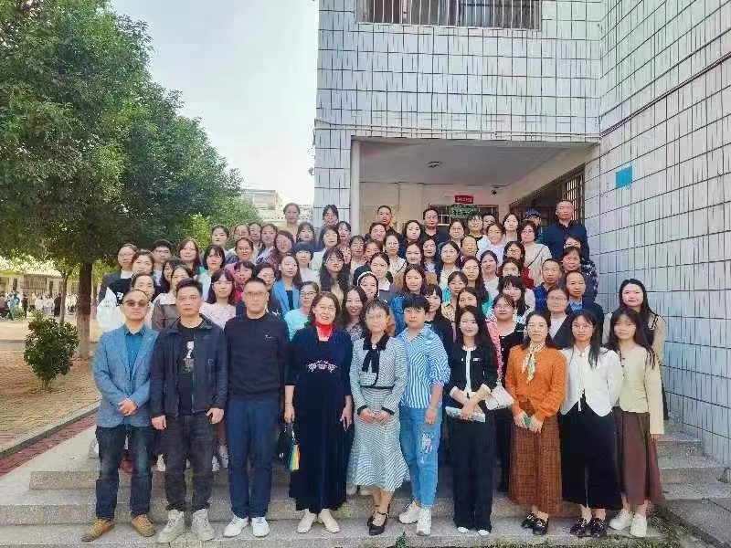 相約國(guó)培助發(fā)展  踔厲奮發(fā)向未來