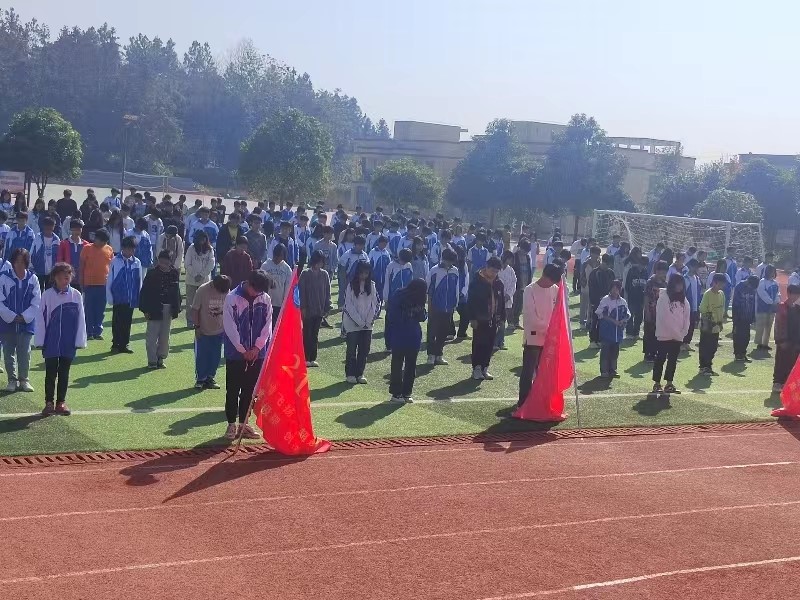 “沉痛哀悼李克強總理”