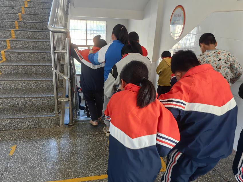 消防安全常抓不懈，疏散演練警鐘長鳴