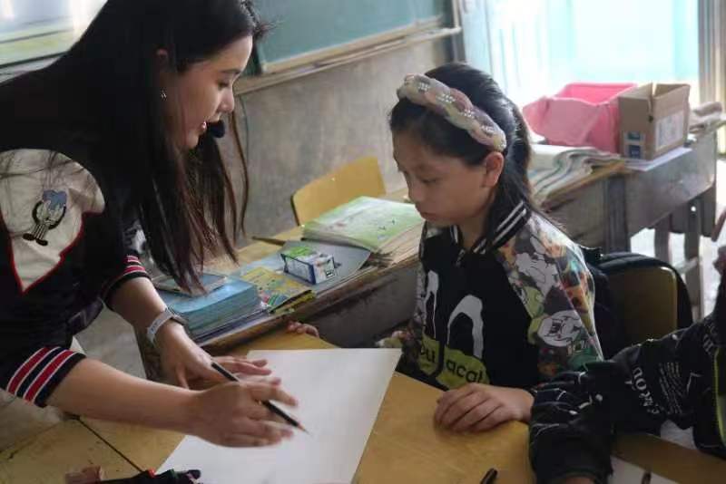 下花橋鎮(zhèn)中學(xué)優(yōu)化提質(zhì)“送教下鄉(xiāng)”與堡口小學(xué)開展校際互促活動(dòng)