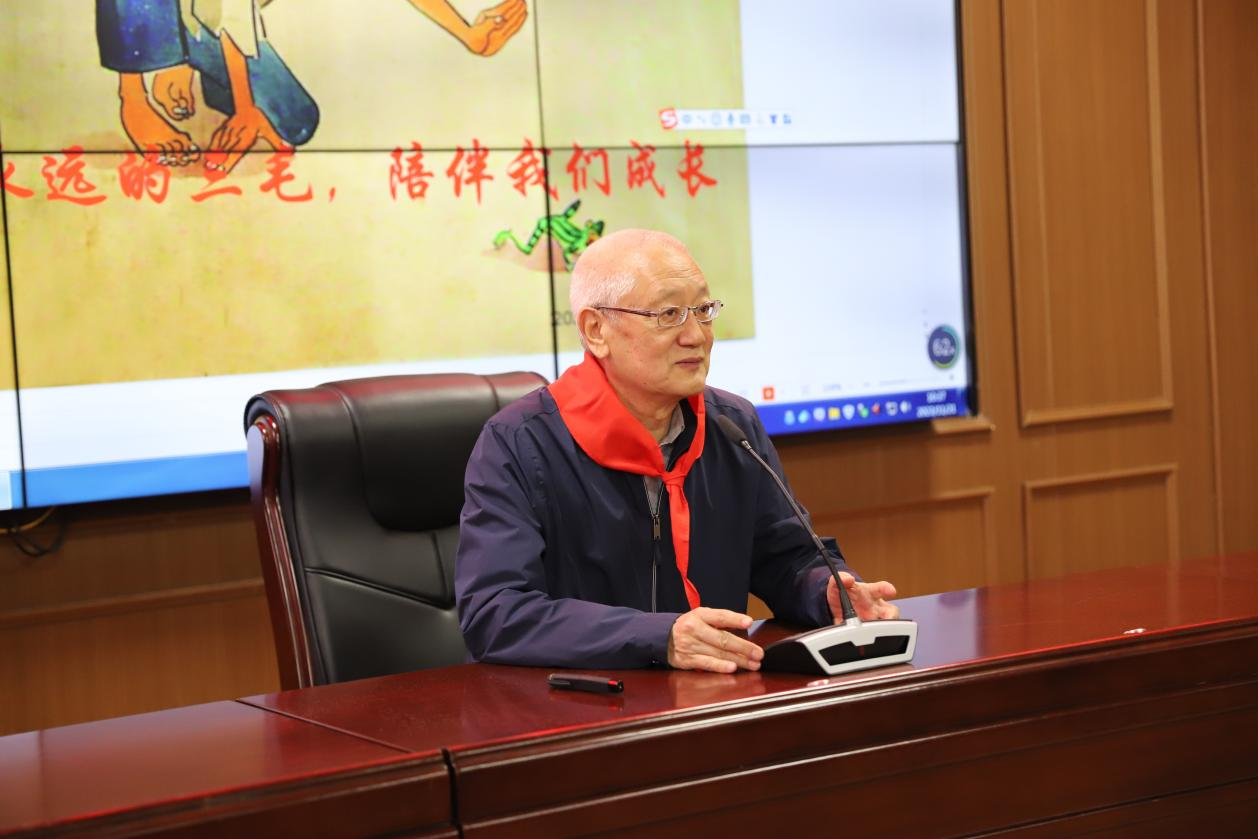 “三毛經(jīng)典”系列講座走進(jìn)城區(qū)二小