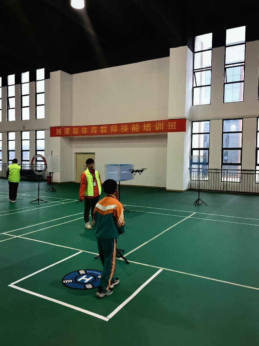 新寧縣解放小學(xué)在省科技比賽中 科技追夢(mèng)，再展英姿