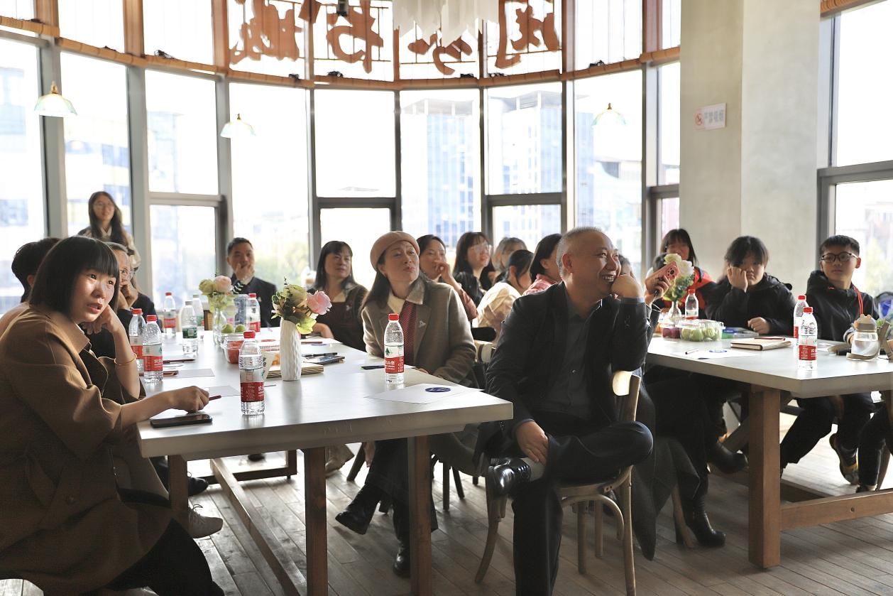 繁星讀書會開展第三期線下分享活動